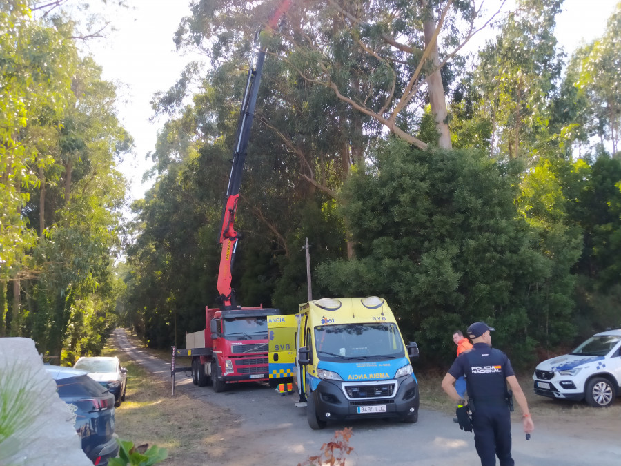 Ferido grave un estradense despois de caer desde 20 metros de altura en Ribeira