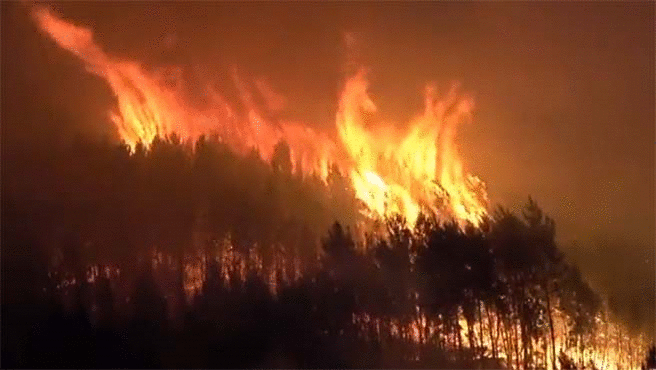 O incendio das Hurdes avanza sen control
