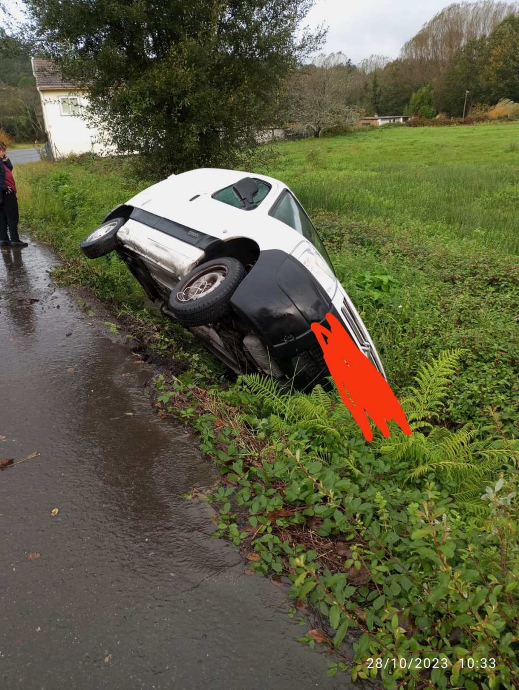 Unha ferida ao envorcar en Santa Cristina de&nbsp;Vea