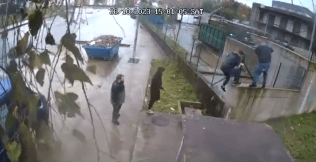 Seis estradenses detidos por roubar no punto limpo de&nbsp;Boqueixón