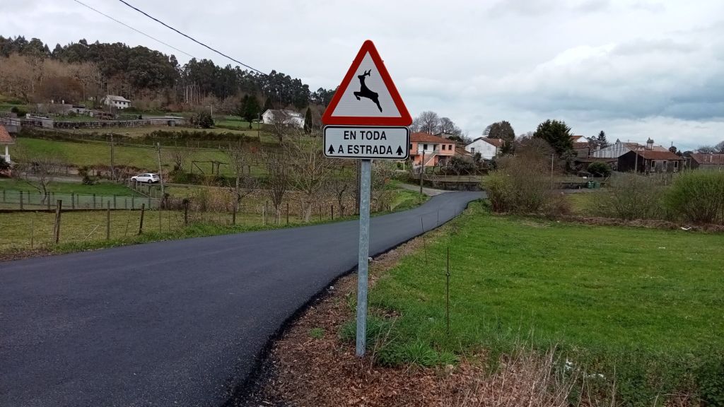 Asfaltan Pérez Viondi e a Estrada a&nbsp;Ouzande