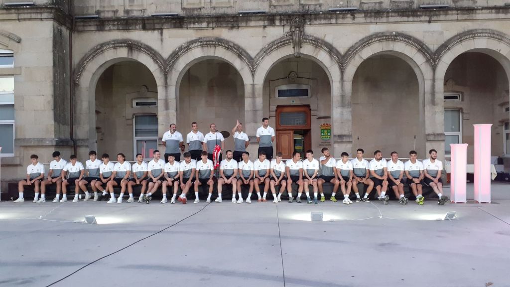 GALERÍA| Presentación do novo equipo do&nbsp;Estradense