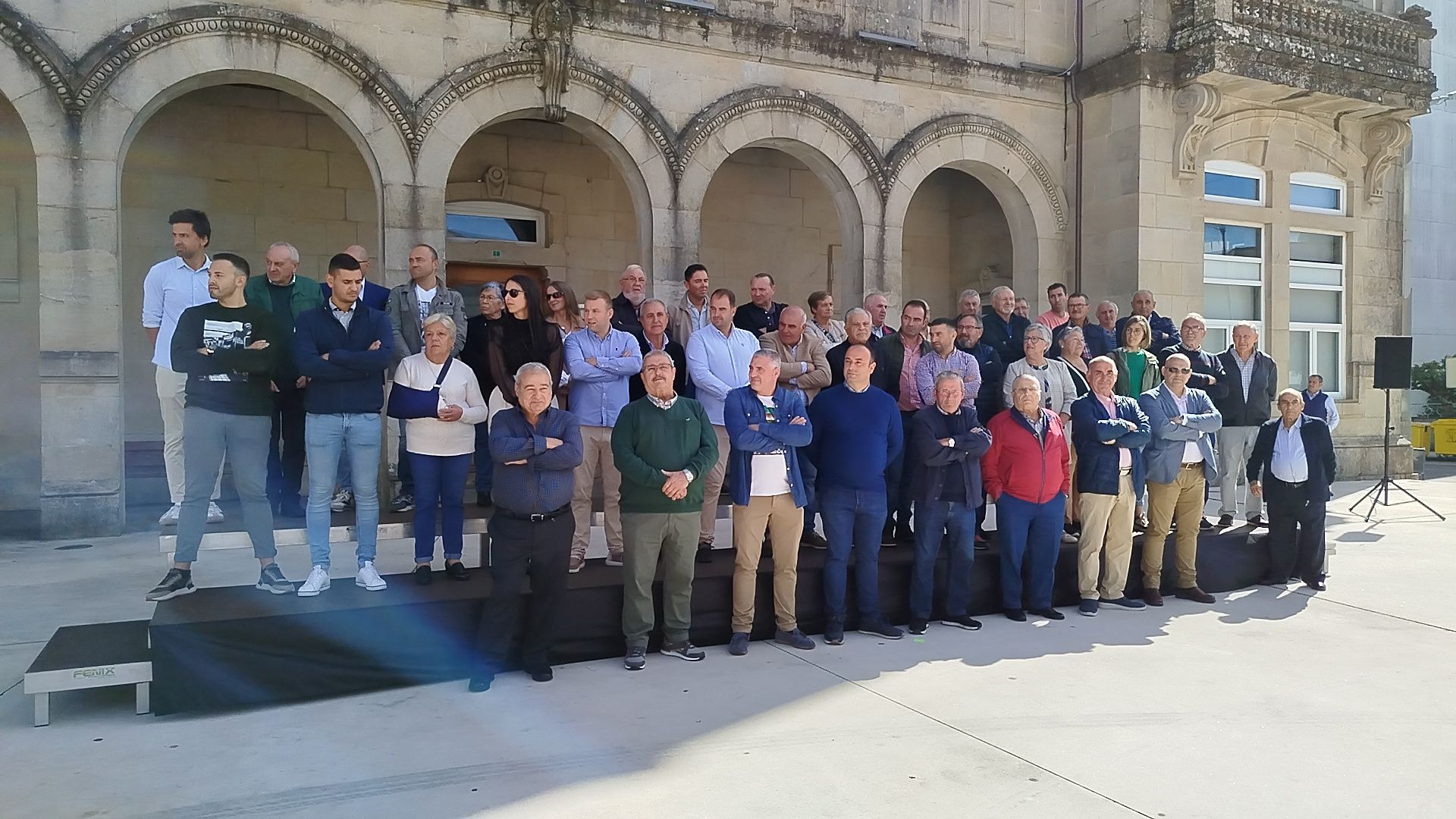 O PSOE considera “pouco representativa” a elección dos alcaldes de barrio
