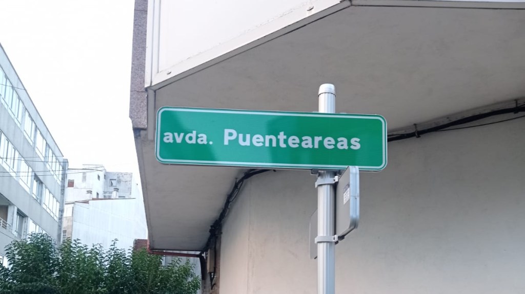 Reices denuncia que os novos sinais das rúas teñen os nomes deturpados