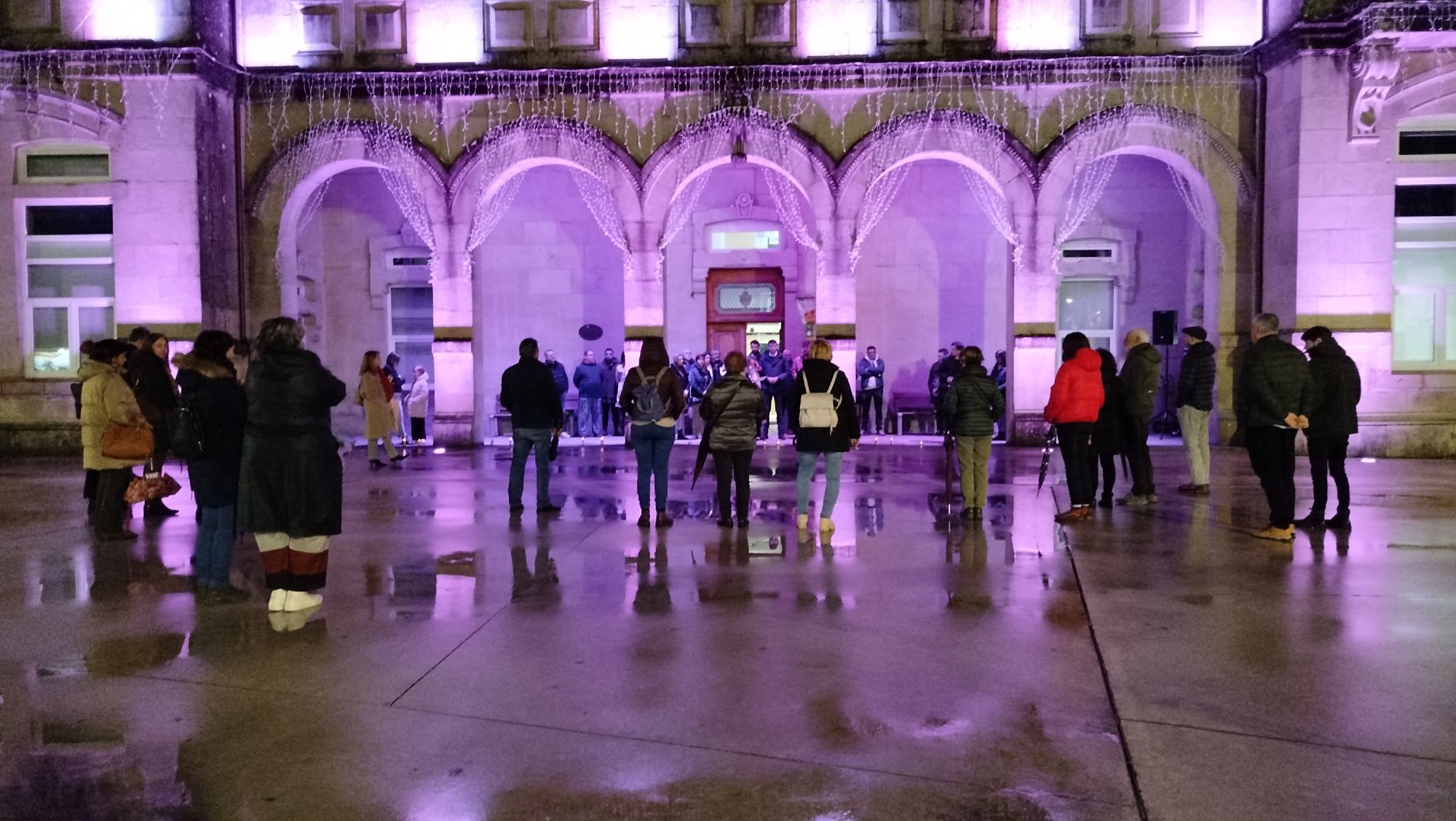 A Praza do Concello acollerá un acto polo 25N