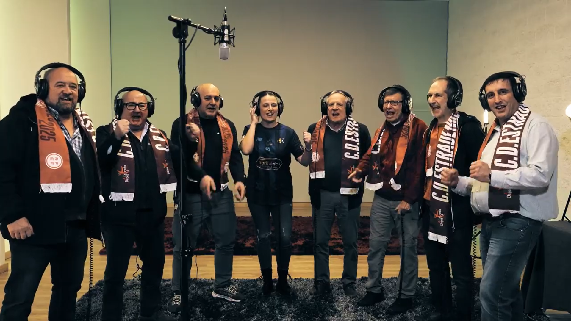 Así soa ‘Somos Alento’, o novo himno do Estradense