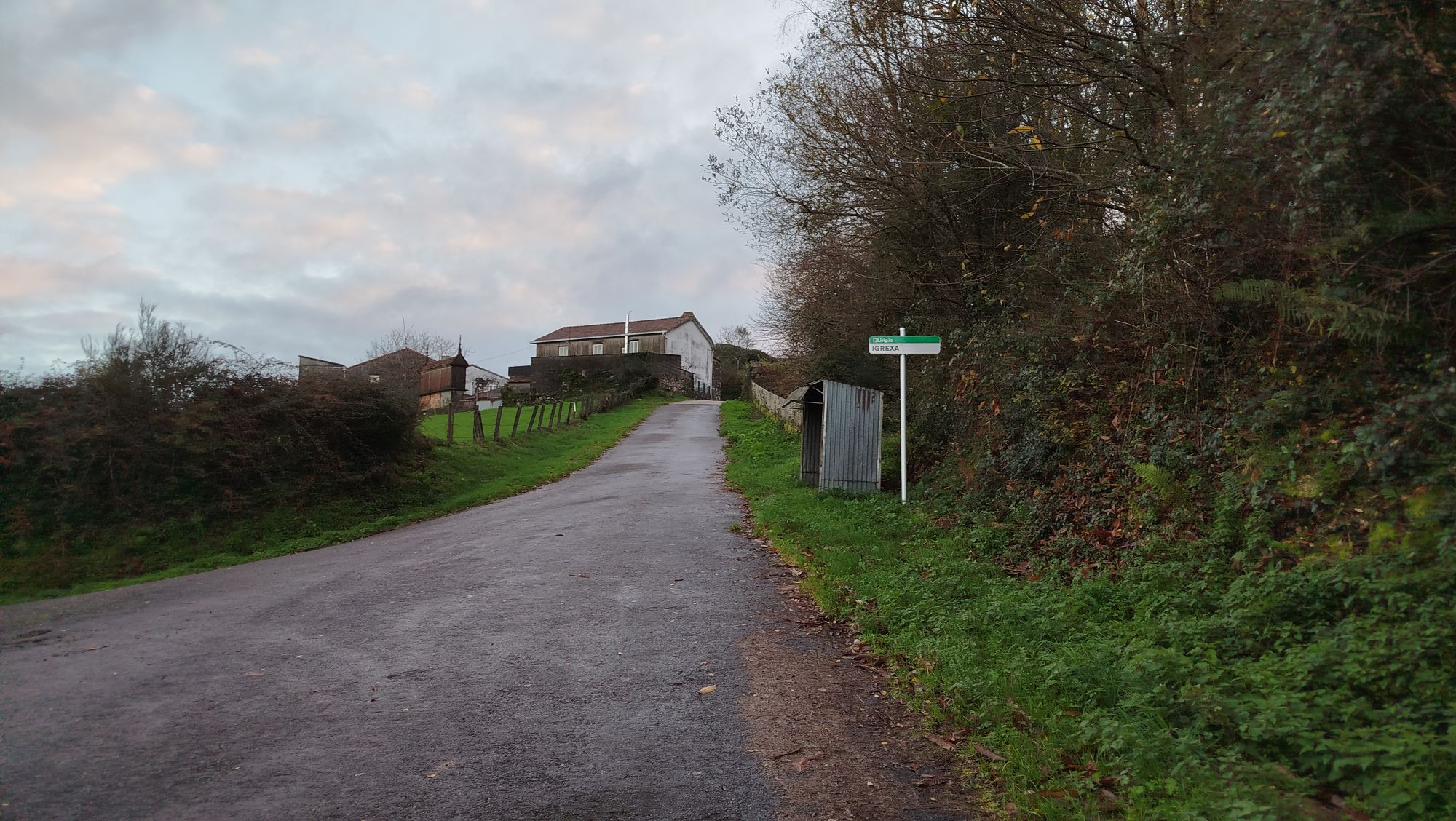 Liripio: ir ata a parada de bus ás escuras