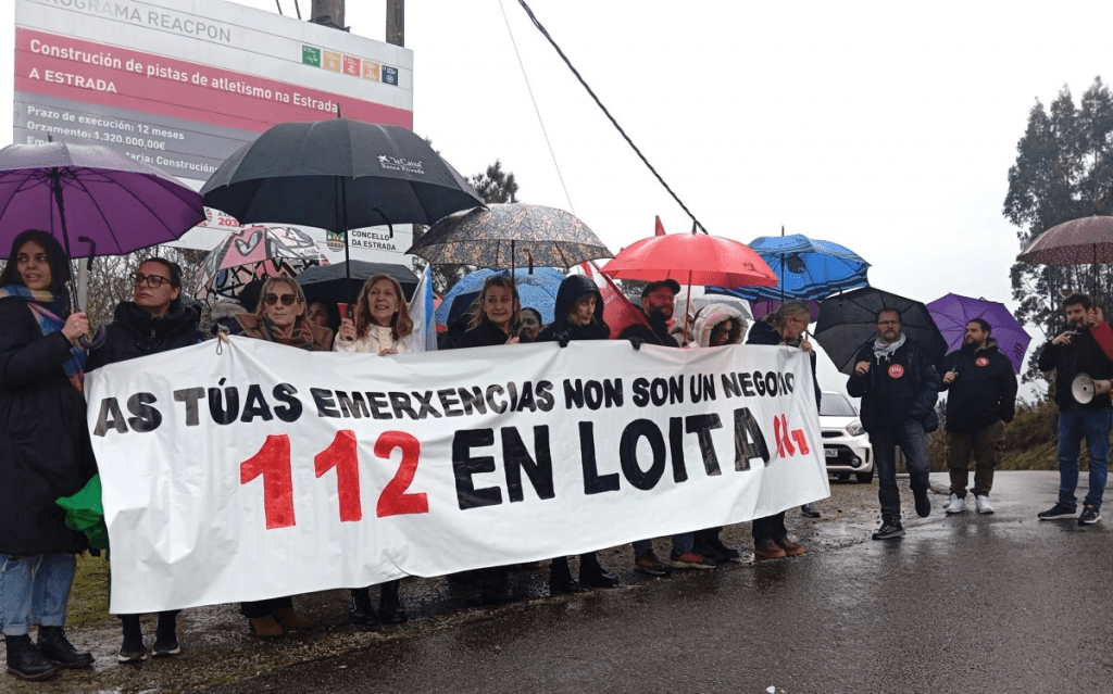 O 112 maniféstase para pedir unha xestión pública do&nbsp;servizo