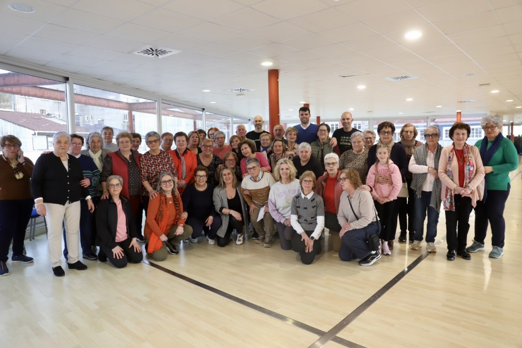 Os maiores que quedaron “enganchados” ao baile&nbsp;tradicional