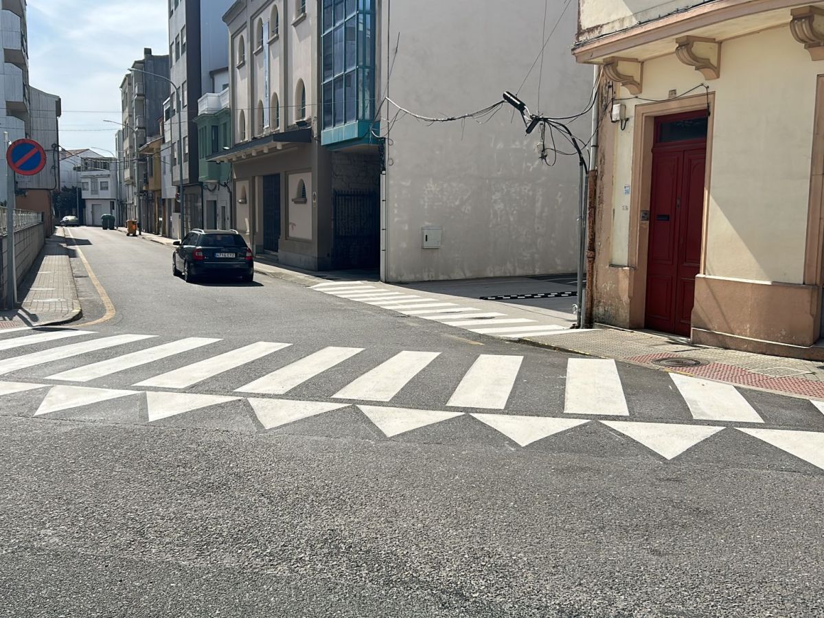 O Concello repintará 30 pasos de peóns cun novo modelo de&nbsp;pintura