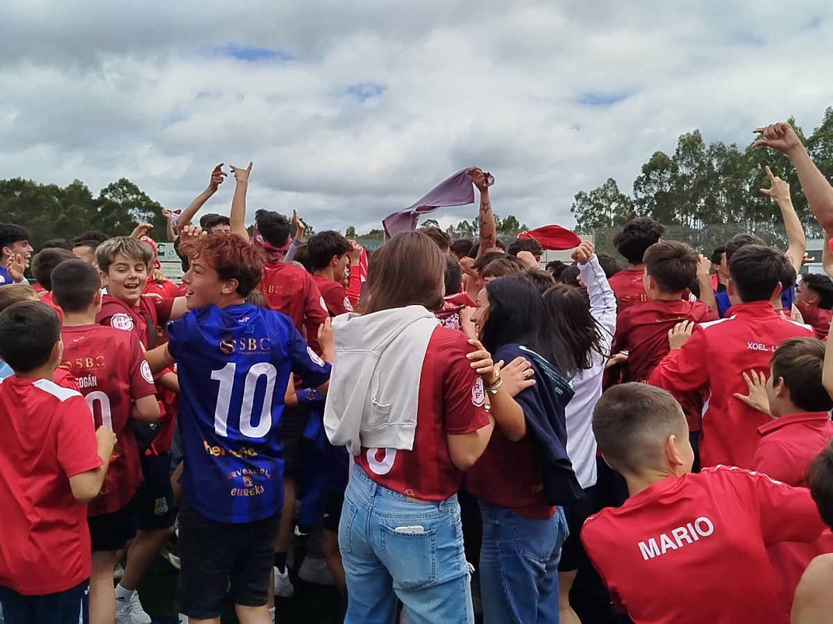 O Estradense pasa á final autonómica dos playoffs de&nbsp;ascenso