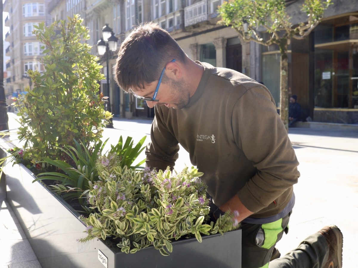A Estrada adxudica a mellora de zonas axardinadas e do retablo maior de&nbsp;Ancorados