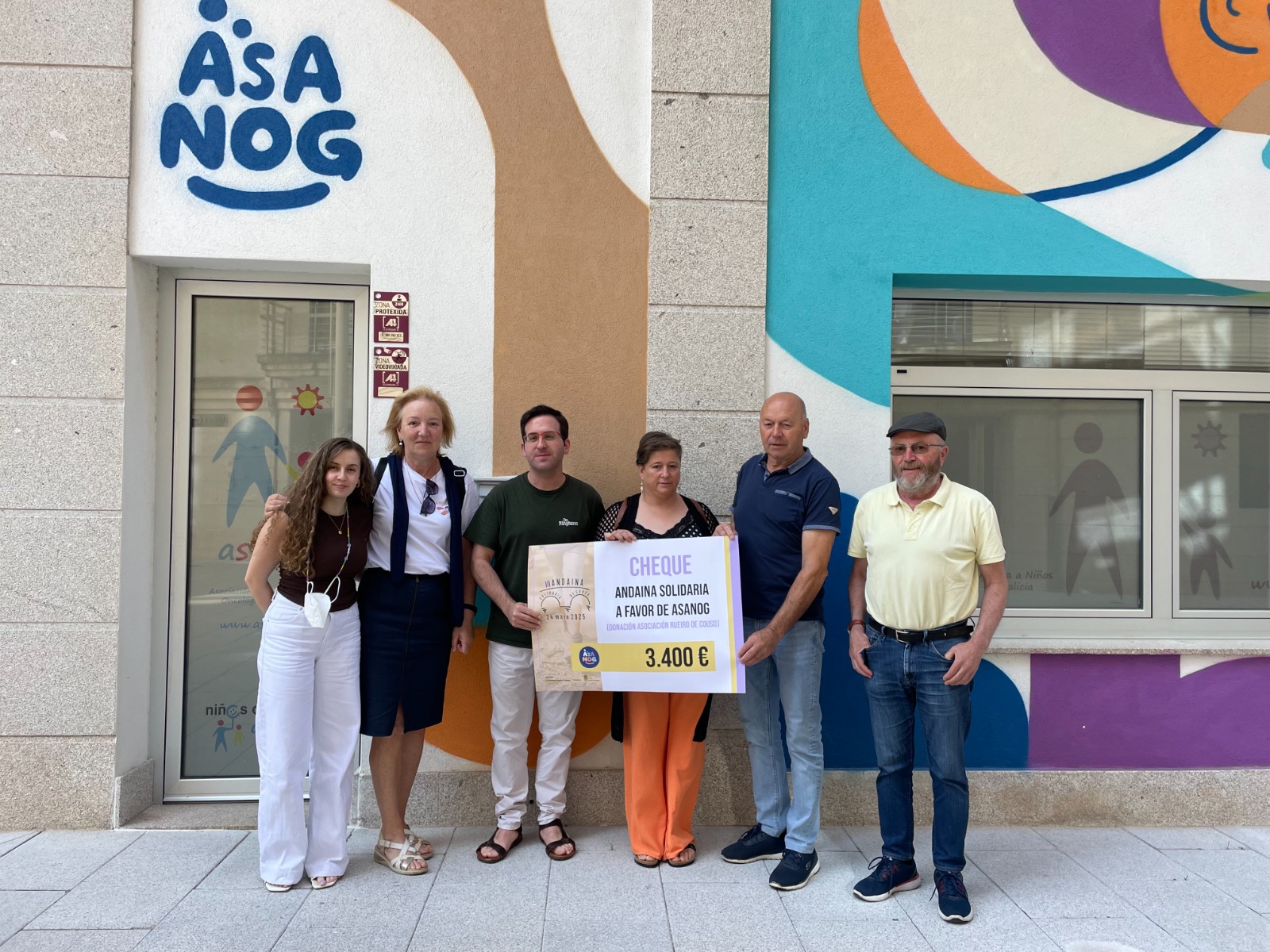 A asociación O Rueiro recaudou 3400 euros para ASANOG