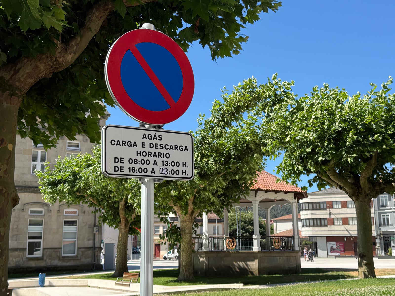 Amplían tres horas o horario da carga e descarga da Rúa Iryda