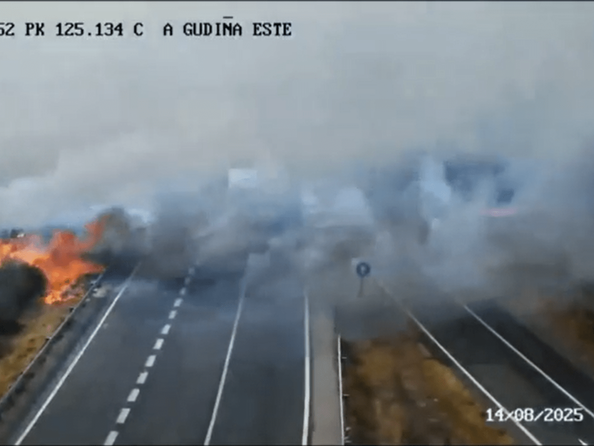 Segue a empeorar a situación en Galicia: duplícase a superficie queimada en 24&nbsp;horas