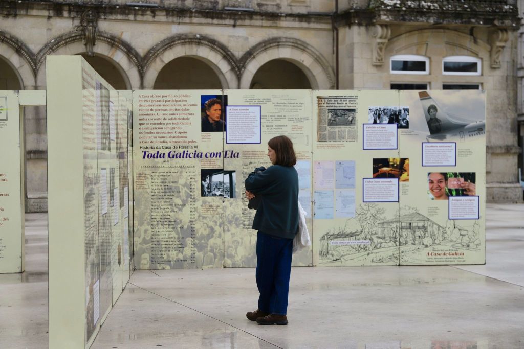 Unha exposición en plena Praza do&nbsp;Concello
