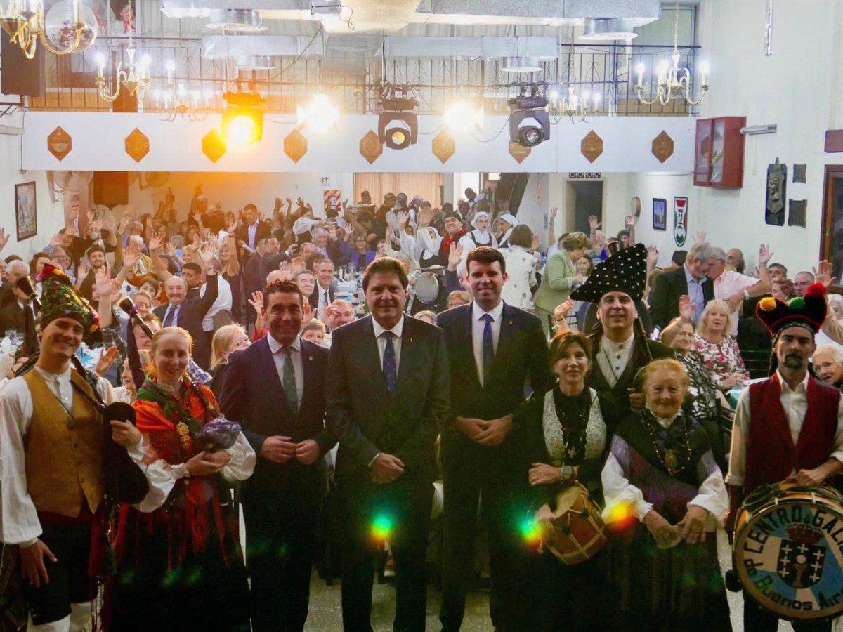 Gonzalo Louzao celebra o 82º aniversario do Partido da Estrada en Bos&nbsp;Aires