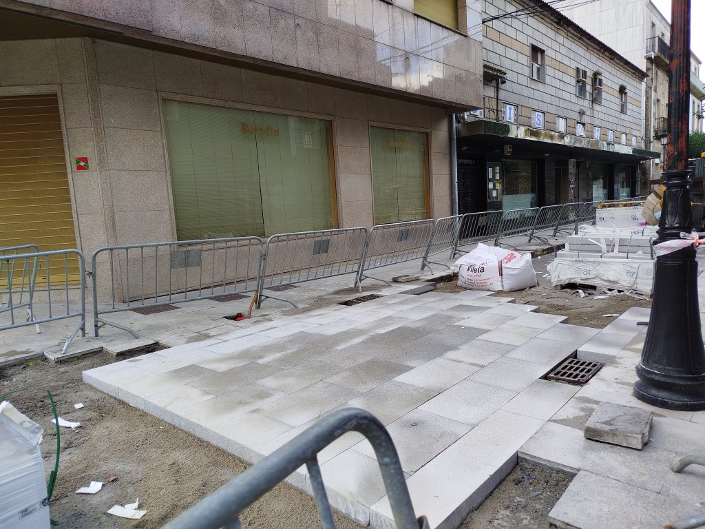 A pedra comeza a cubrir Don&nbsp;Nicolás