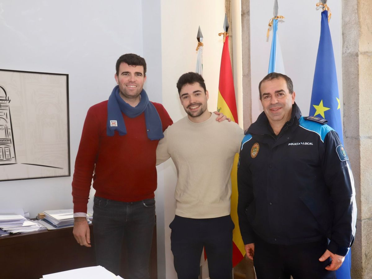 Louzao recibiu ao que será o novo axente da policía&nbsp;local