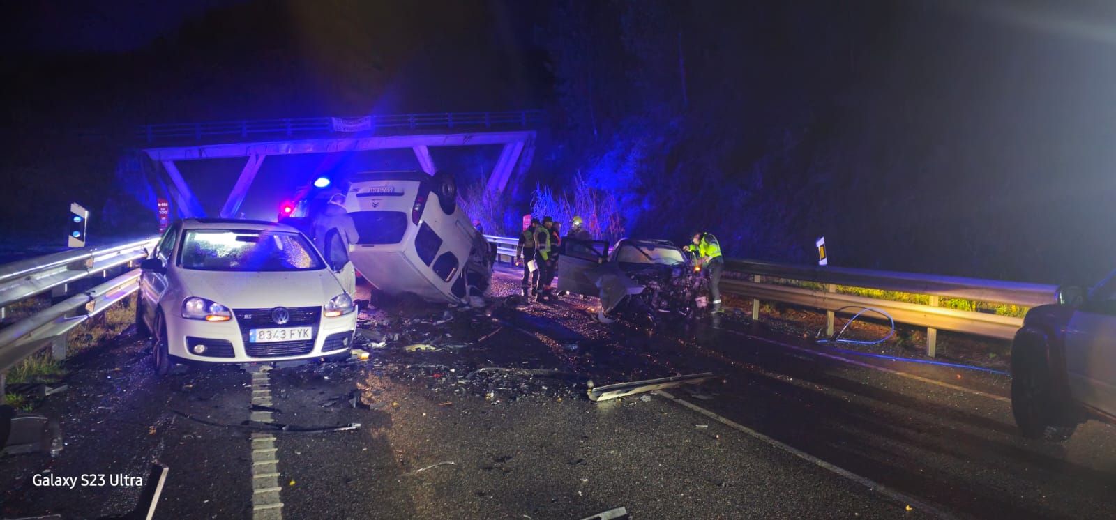 Dous feridos nun accidente na variante de Caldas