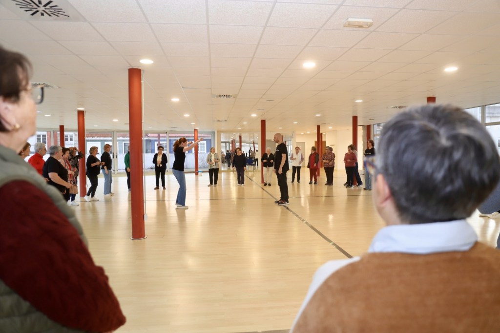Regresan as clases de baile galego que ‘engancharon’ aos&nbsp;maiores