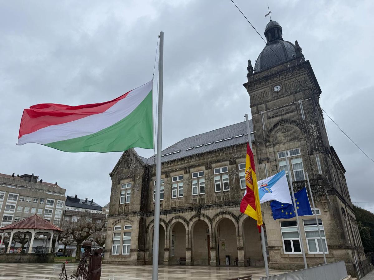Bandeiras a media hasta pola traxedia&nbsp;ferroviaria
