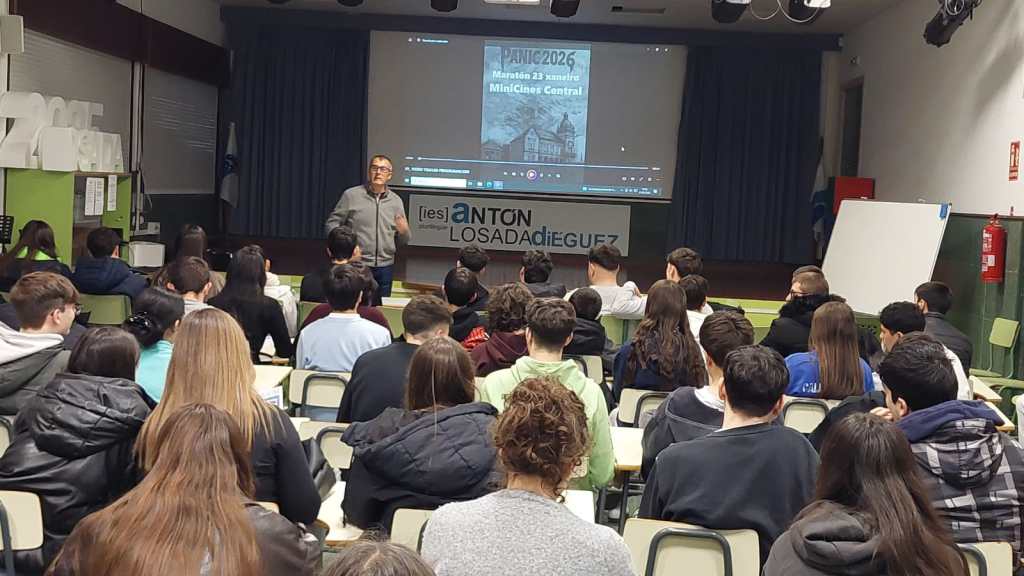 O Panic preséntase nos institutos