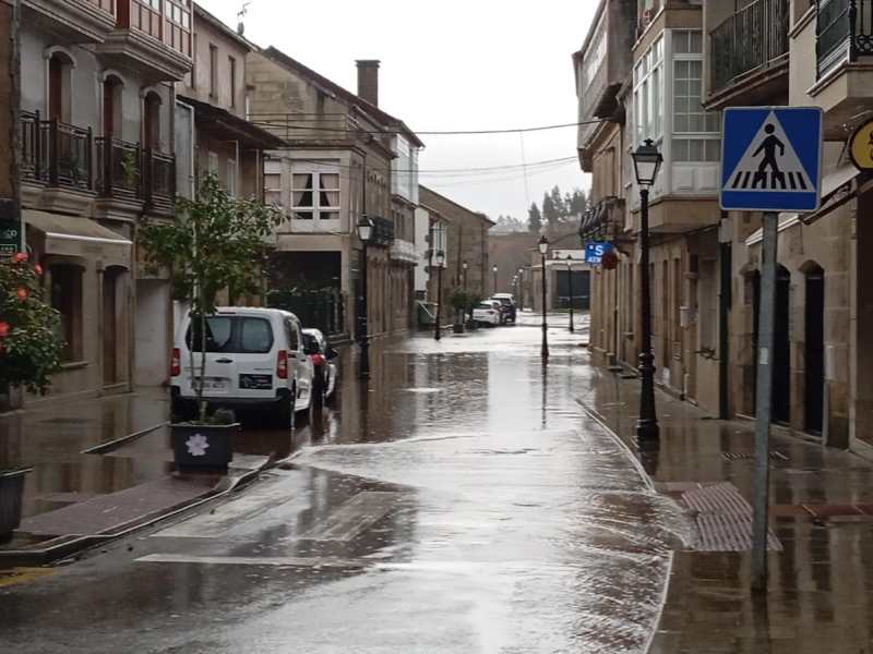 Anegamentos en dúas rúas de&nbsp;Cuntis