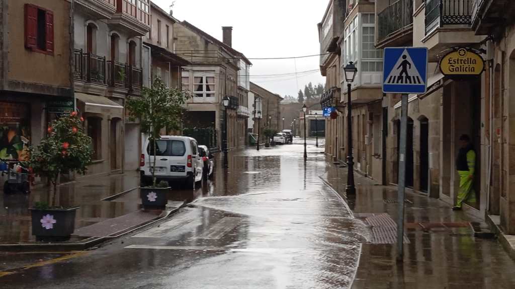 Anegamentos en dúas rúas de&nbsp;Cuntis