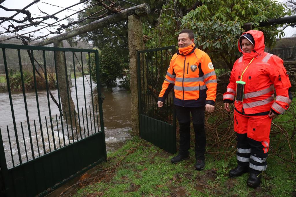 MINUTO A MINUTO | As incidencias continúan no momento máis grave do&nbsp;temporal