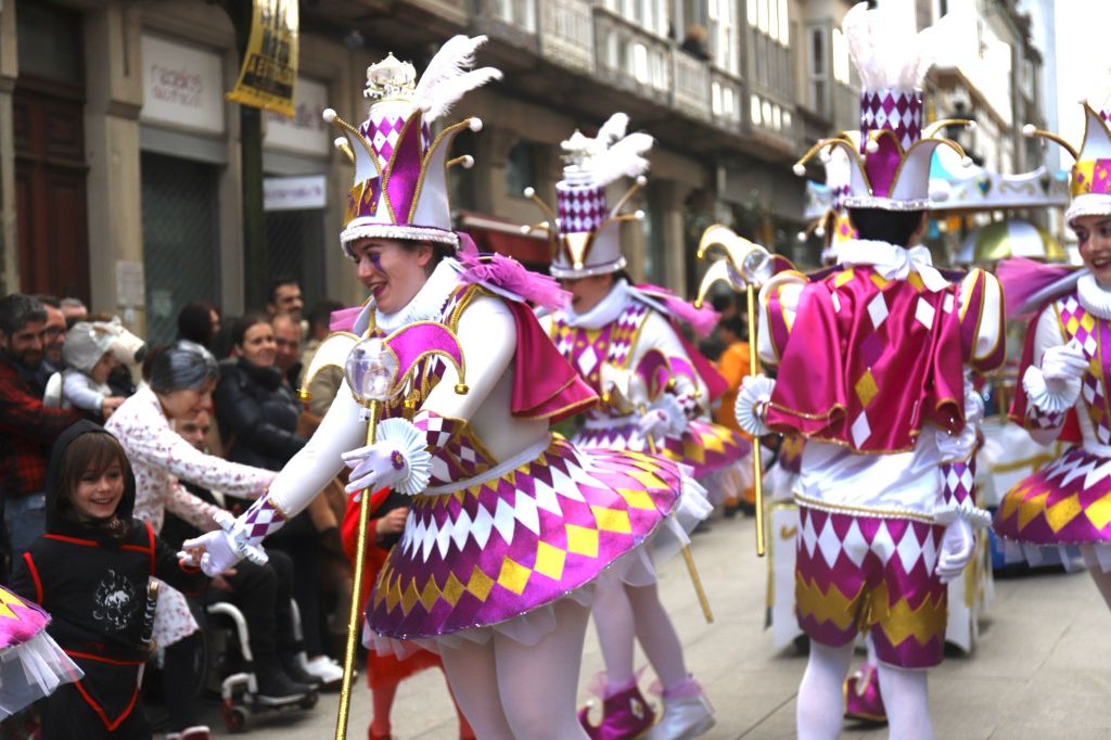 A Estrada adía o desfile de disfraces deste&nbsp;luns