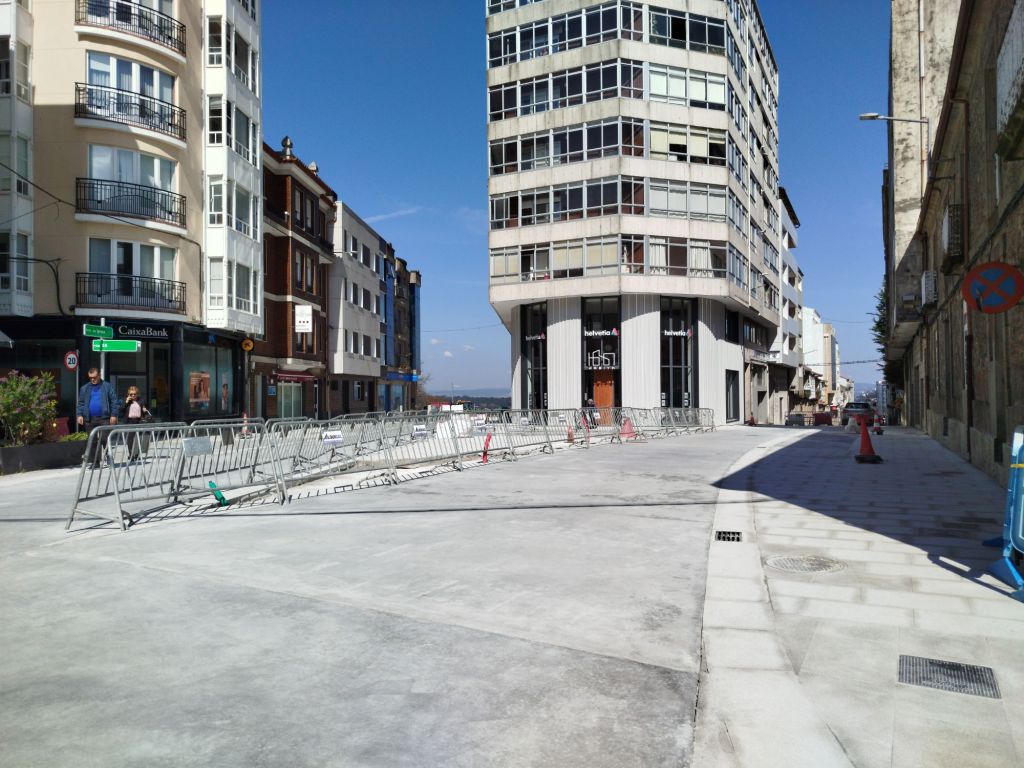 A Farola reabrirá ao tráfico este venres